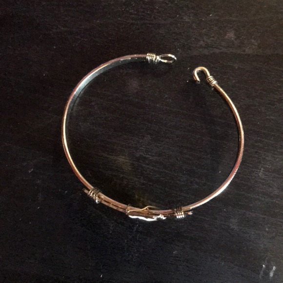 Cross bangle! - Picture 2 of 2